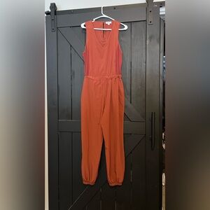 Evereve Sleeveless Jumpsuit in Terracotta